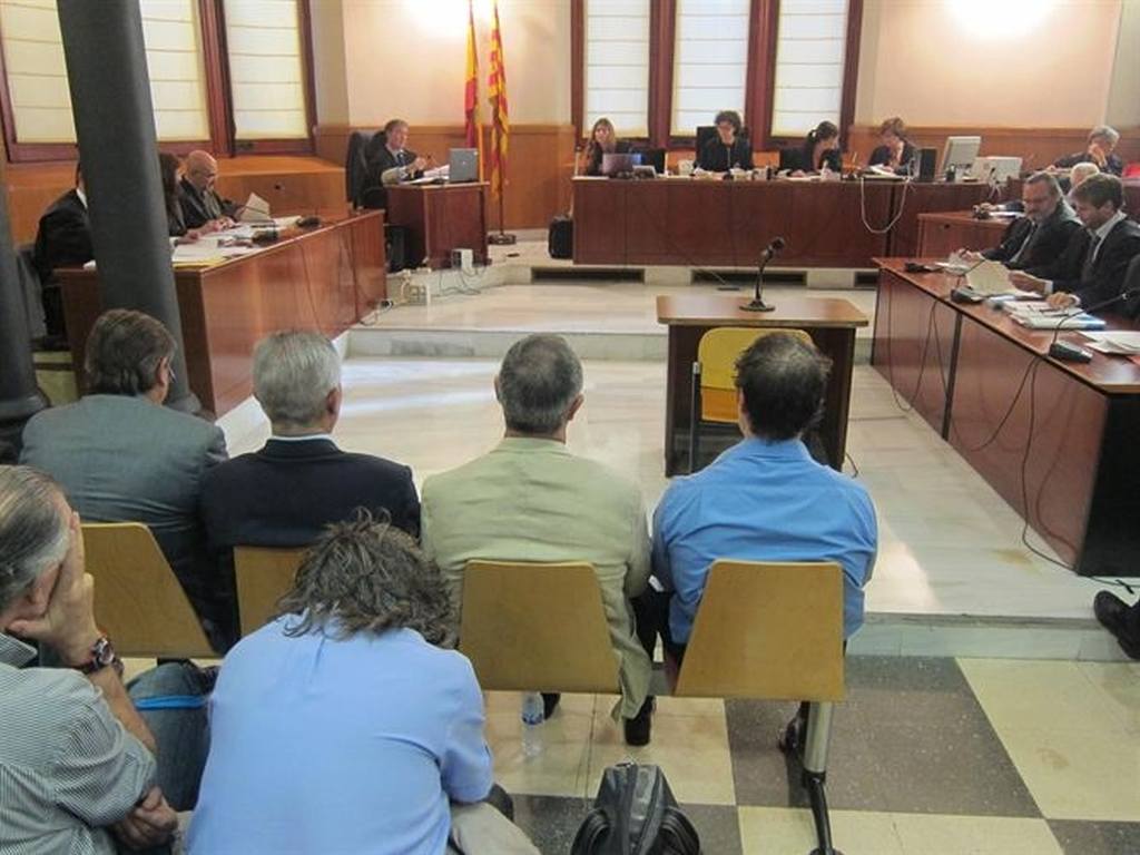Avui ha començat el judici contra els macroprostíbuls de Castelldefels