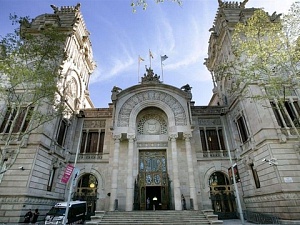 El Tribunal Superior de Justícia de Catalunya (TSJC) ha confirmat una condemna de sis mesos de presó per a un taxista per una agressió homòfoba a una parella de lesbianes