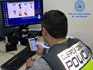 La recerca es va iniciar gràcies a la col·laboració d'un veí de Jerez de la Frontera (Cadis) que va trobar uns arxius que contenien agressions sexuals contra menors d'edat