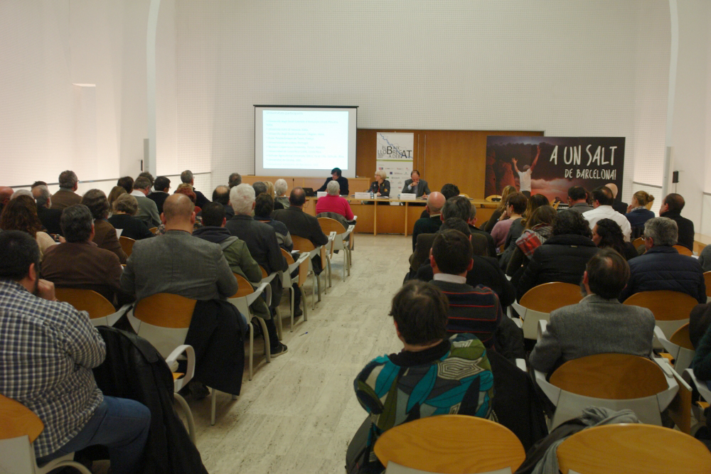 Un centenar de persones van assistir a la presentació dels resultats del Fòrum Municipalista i dels treballs desenvolupats en el marc del congrés El Baix Llobregat a debat