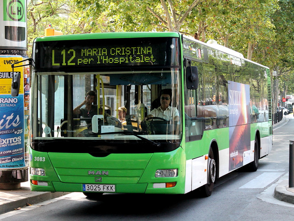 L'AMB reforçarà, des de primera hora del matí de dilluns, el servei de bus metropolità per moure's per Barcelona i l'àrea metropolitana