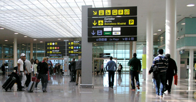 SOCIETAT: L’Aeroport de Barcelona-El Prat experimenta un augment de passatgers del 13,6% a l’abril 
