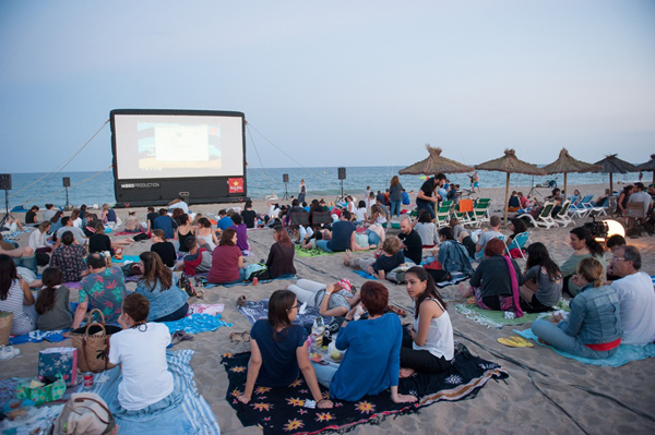  CULTURA: Cinema a la platja del Prat de Llobregat