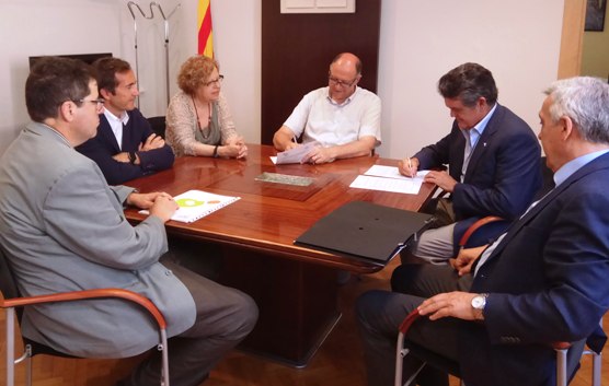 Acte de signatura del nou conveni entre l'Ajuntament de Sant Feliu i la PIMEC