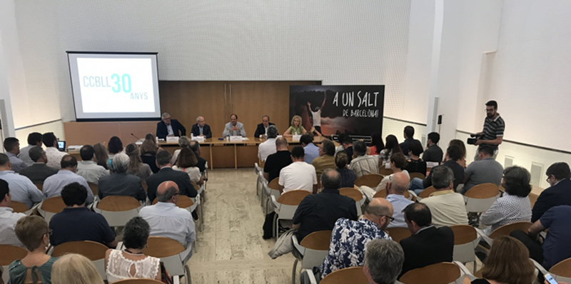 La sala de plens de Consell Comarcal del Baix Llobregat, va acollir ahir l’acte de commemoració del 30è aniversari de la seva constitució