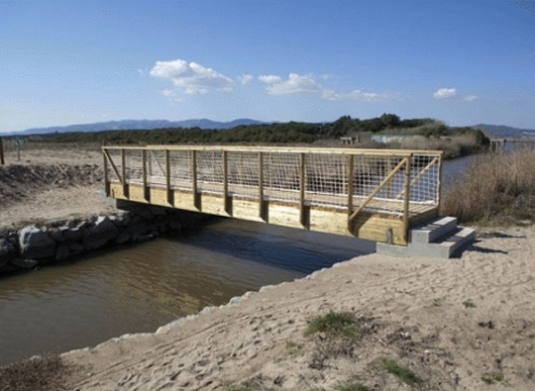 SOCIETAT: Reobert el pont de la desembocadura del Remolar 