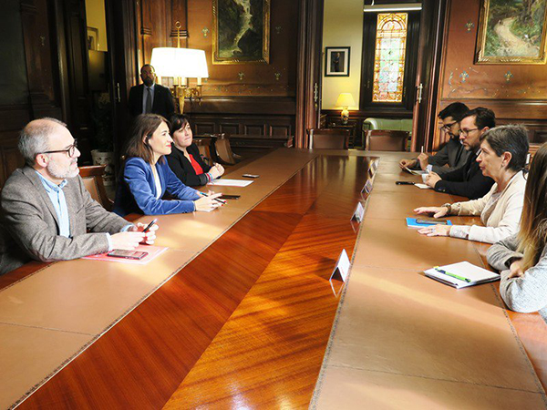 SOCIETAT: L’alcaldessa de Gavà es reuneix amb la delegada del govern d’Espanya per tractar de temes municipals