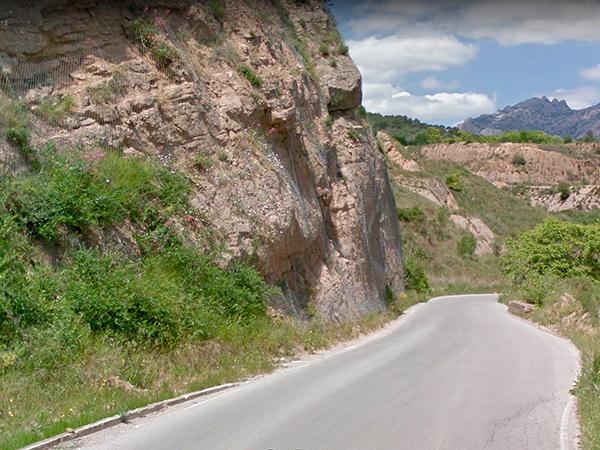 SOCIETAT: L’Ajuntament d’Esparreguera reclamarà el canvi de la xarxa de protecció de la carretera de Can Sedó