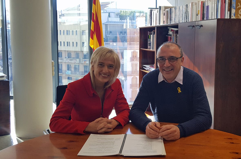 L’alcaldessa d’Esplugues, Pilar Díaz, va expressar el desig que la participació en aquest procés superés els prop de 200 dels darrers anys