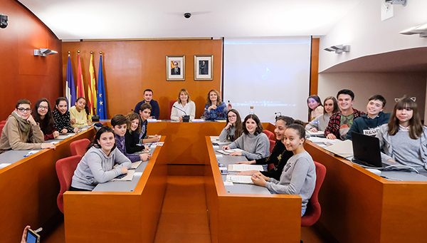 SOCIETAT: L'Ajuntament de Sant Boi crea un òrgan de participació específic per a adolescents