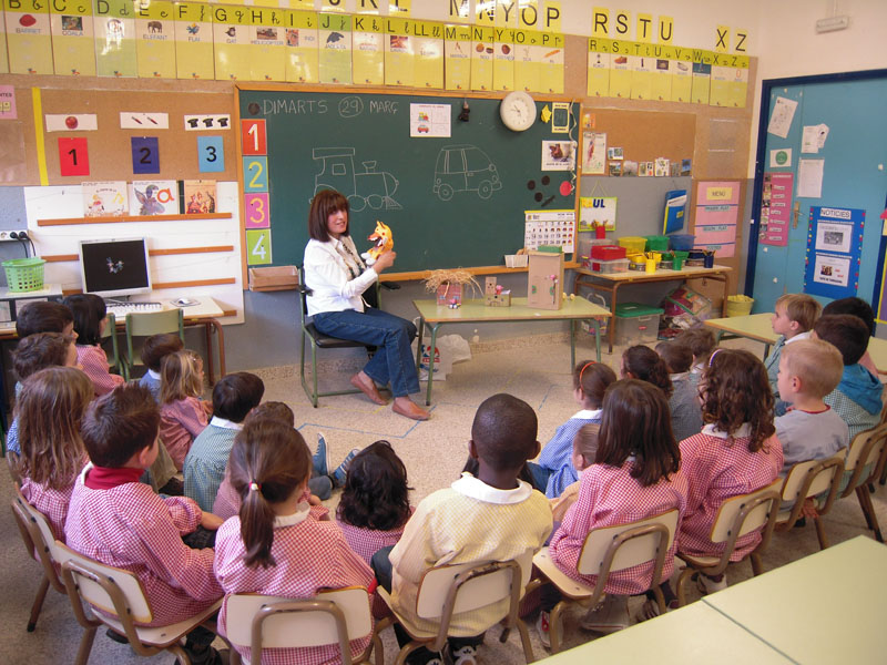 El 65,1% dels centres educatius del Baix Llobregat són de titularitat pública