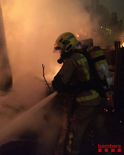 SUCCESSOS: Incendi en un pis a Gavà 