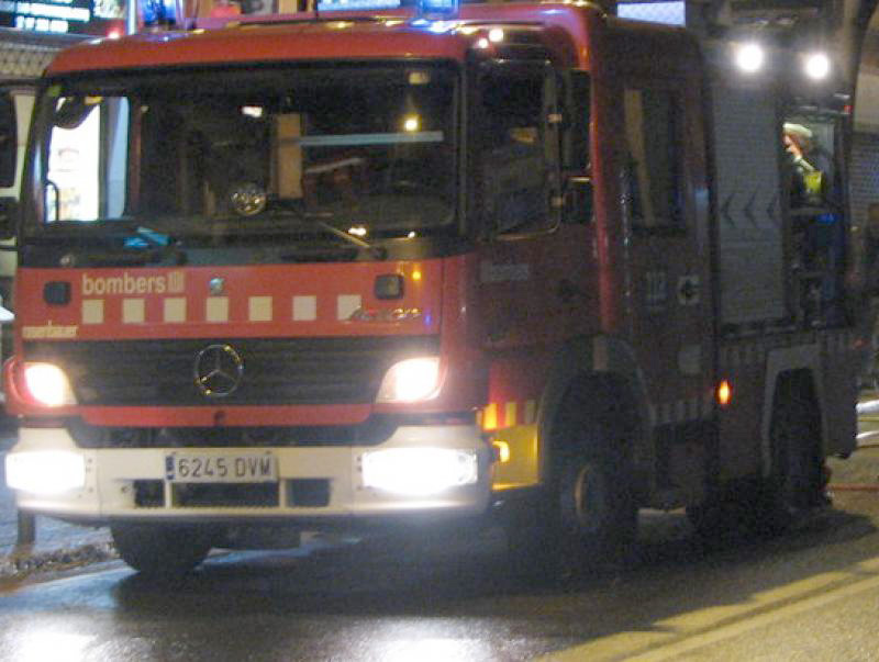 SUCCESSOS: Cinc persones intoxicades lleus per un incendi en un restaurant de Sant Boi de Llobregat 