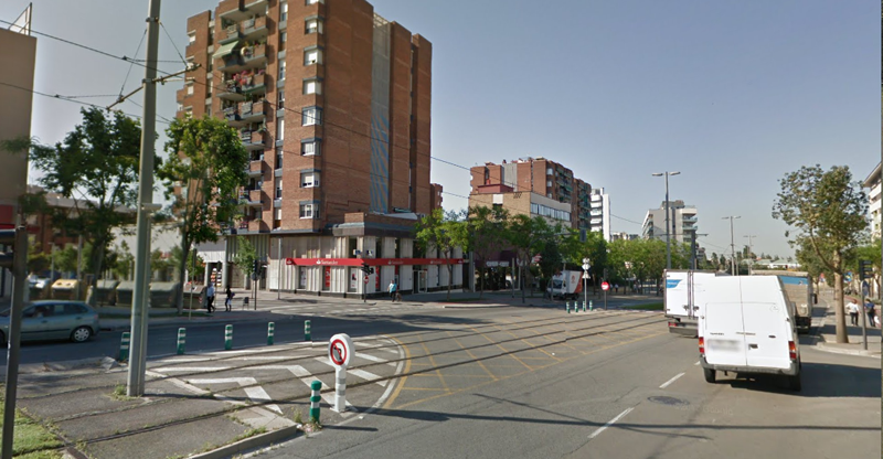 SUCCESSOS: Mor un motorista en xocar amb un cotxe a Cornellà de Llobregat