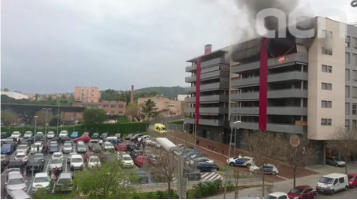El succés ha passat en un bloc set pisos situat al número 9 del carrer Frederic Mompou de Sant Boi de Llobregat