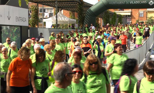 SOCIETAT: Nou-centes persones van participar en la tercera Caminada contra el Càncer de Viladecans