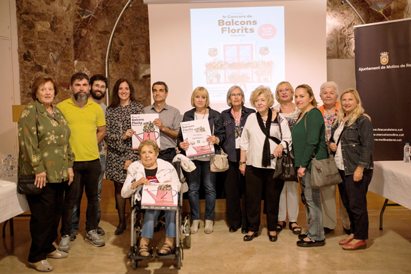SOCIETAT: La primera edició del Concurs Balcons Florits a Molins de Rei, un èxit de participació