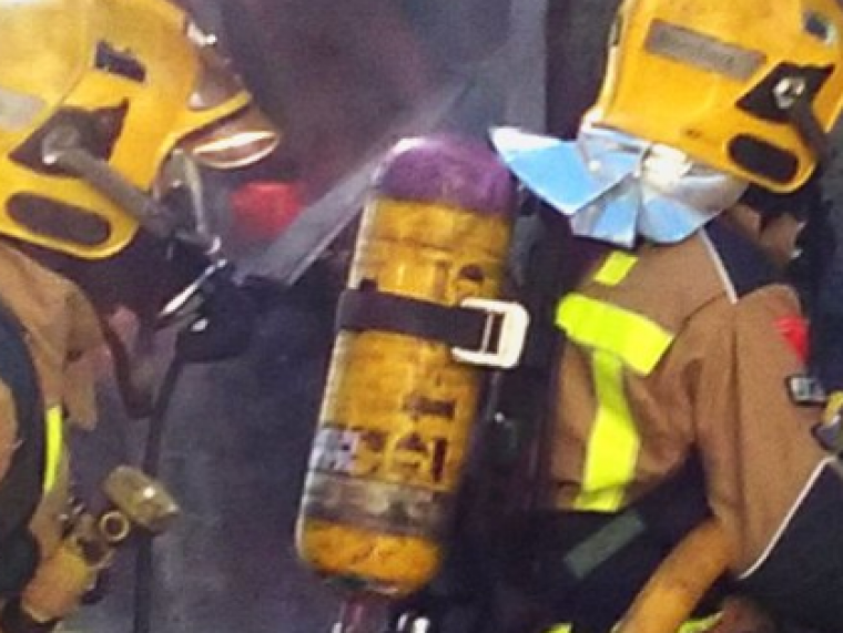 SUCCESSOS: Vuit persones intoxicades en un incendi en un pis del Prat de Llobregat