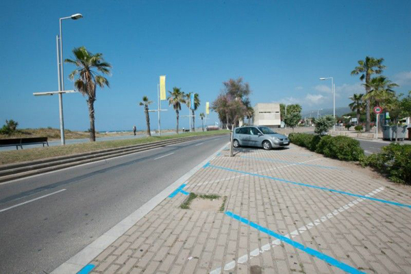 SOCIETAT: L'Ajuntament de Castelldefels gestionarà la zona verda i blava de la platja a partir del 22 de maig