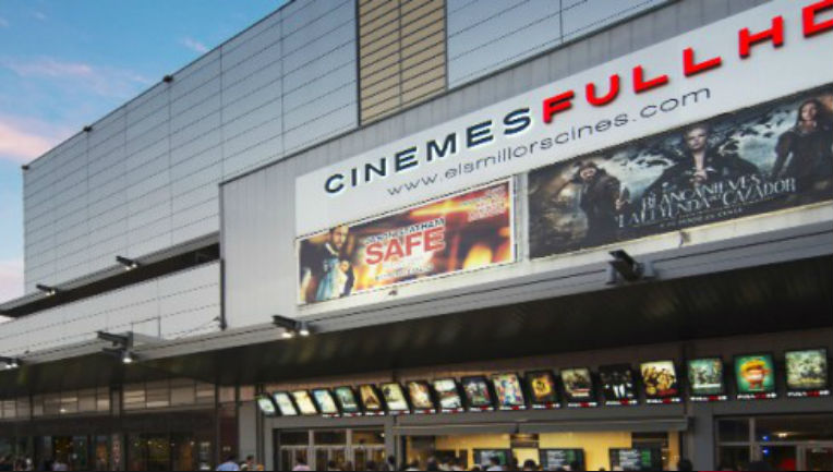 cines full hd splau exterior