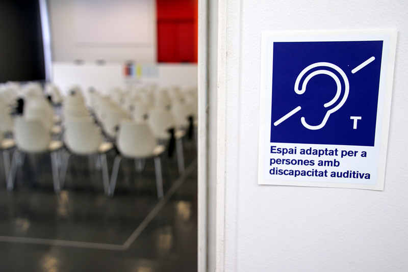L’Ajuntament apropa la tecnologia a persones amb diversitat funcional
