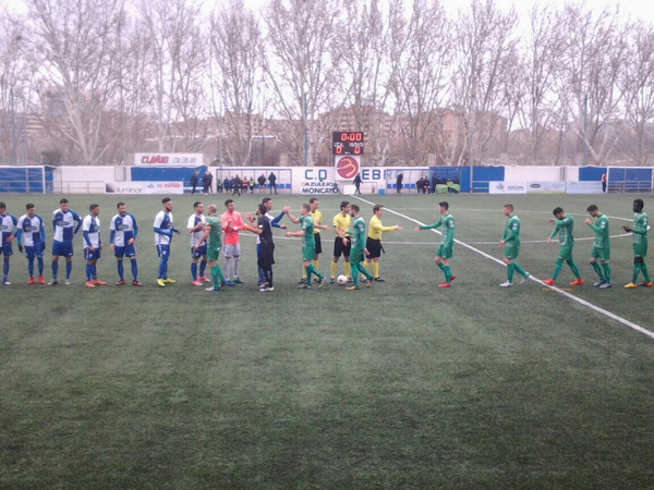 ESPORTS (FUTBOL, SEGONA B): El Cornellà perd en el temps afegit