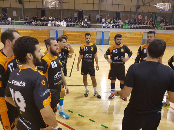 ESPORTS (HANDBOL, PRIMERA ESTATAL MASC.):  Perden Esplugues i Sant Vicenç