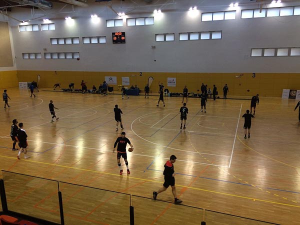 ESPORTS (HANDBOL, PRIMERA ESTATAL MASC.): Els vicentins van guanyar el derbi baixllobregat