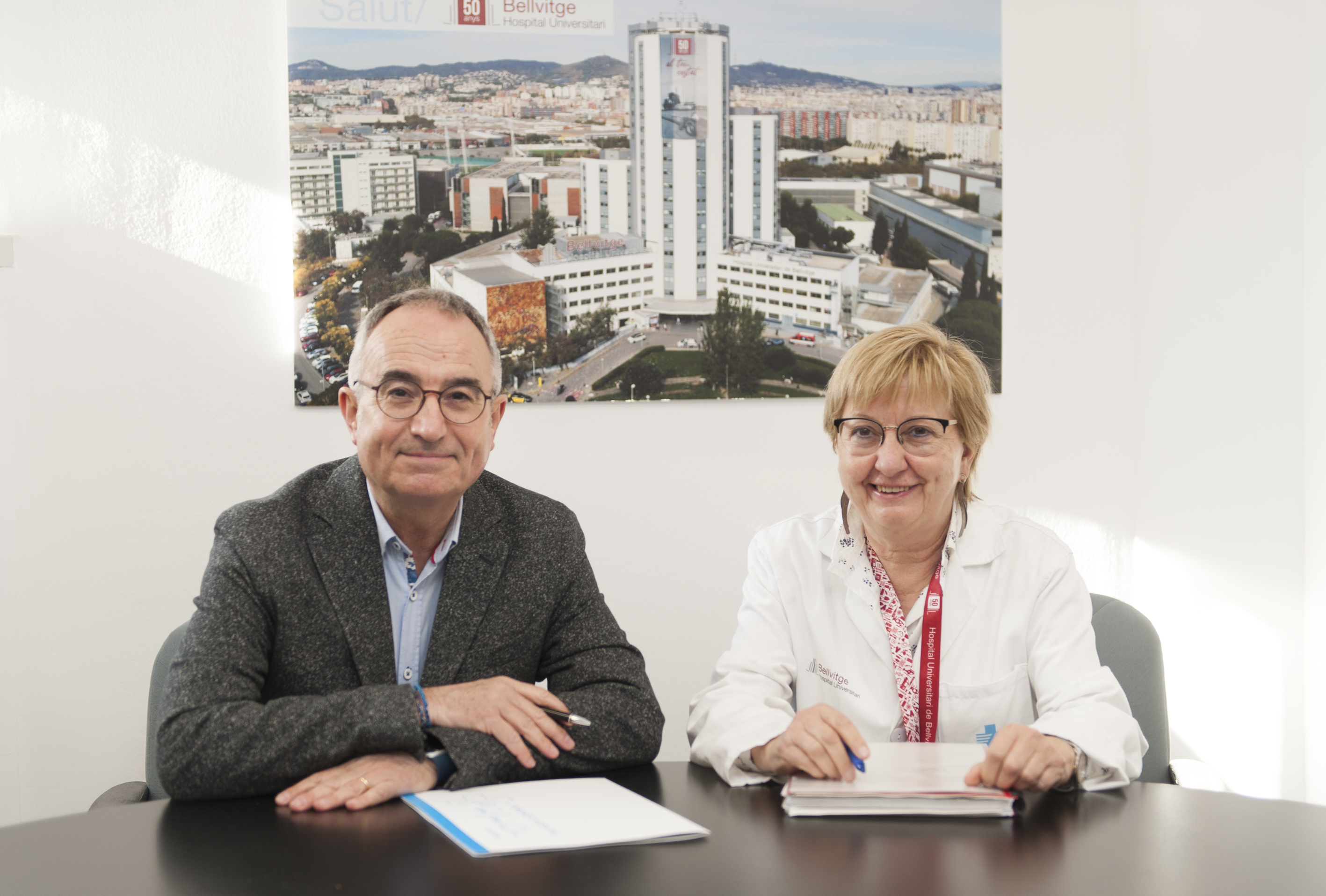 Acte de signatura ampliació conveni HUB FHSJM 2 Jordi Trelis i Montserrat Figuerola