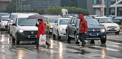 cars weather rain passers wet road traffic transport 643249