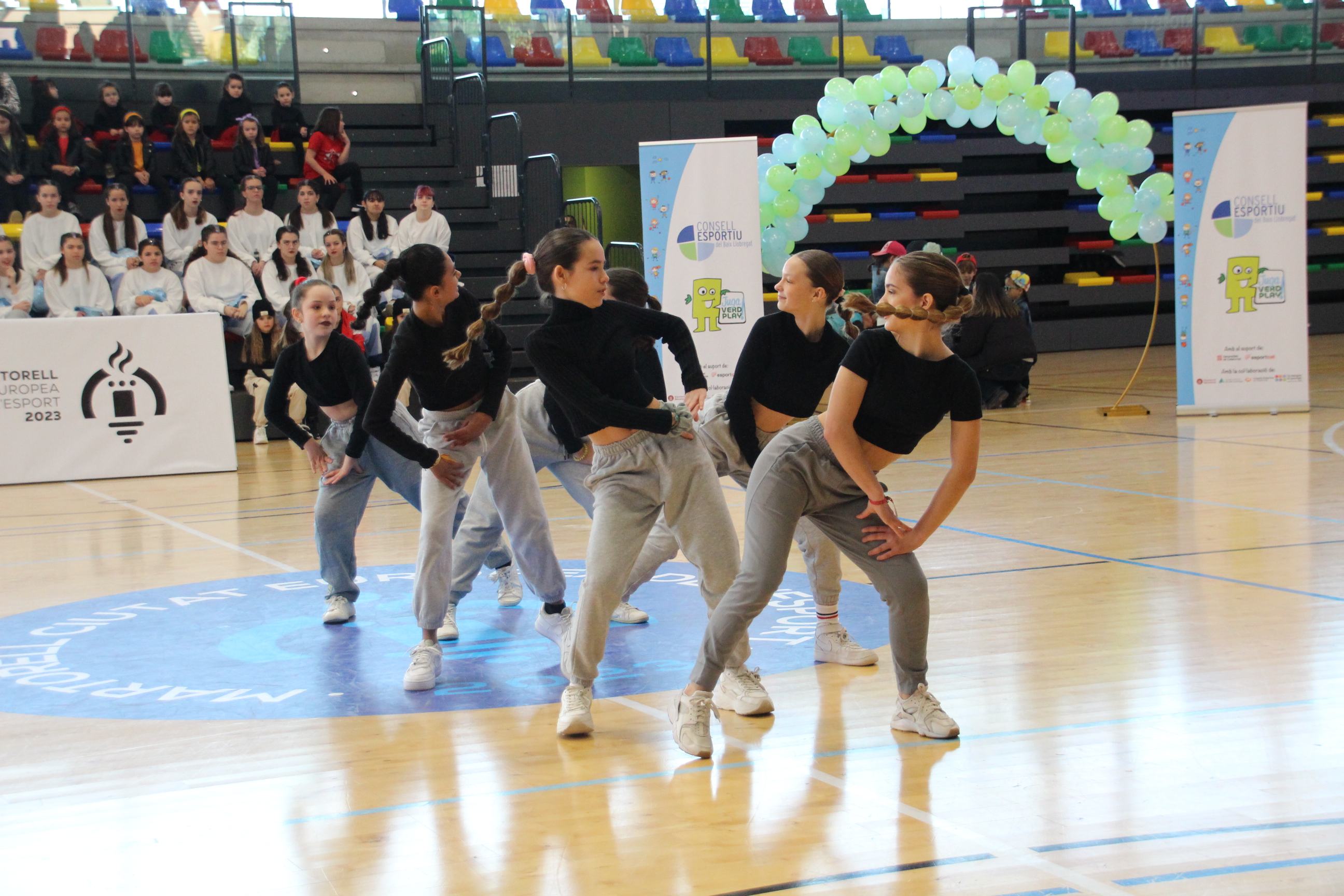 Actuació a una jornada BaixDance