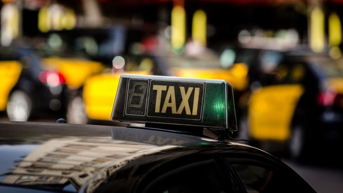 Piden prision para un taxista por presunta agresion homofoba en Viladecans Viladecans News
