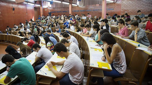 Alumnes selectivitat indignacio professors estudiants 1740436078 38688673 651x366