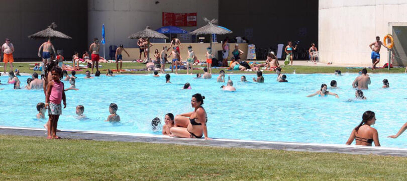 Piscines 810x360