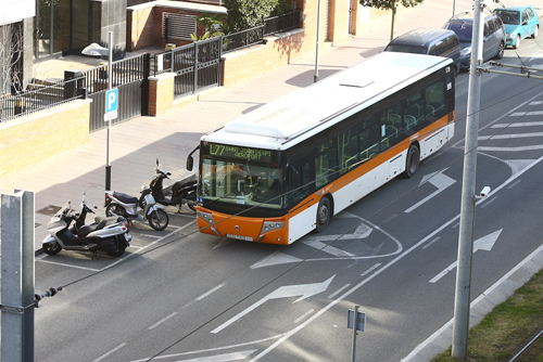 bus l77