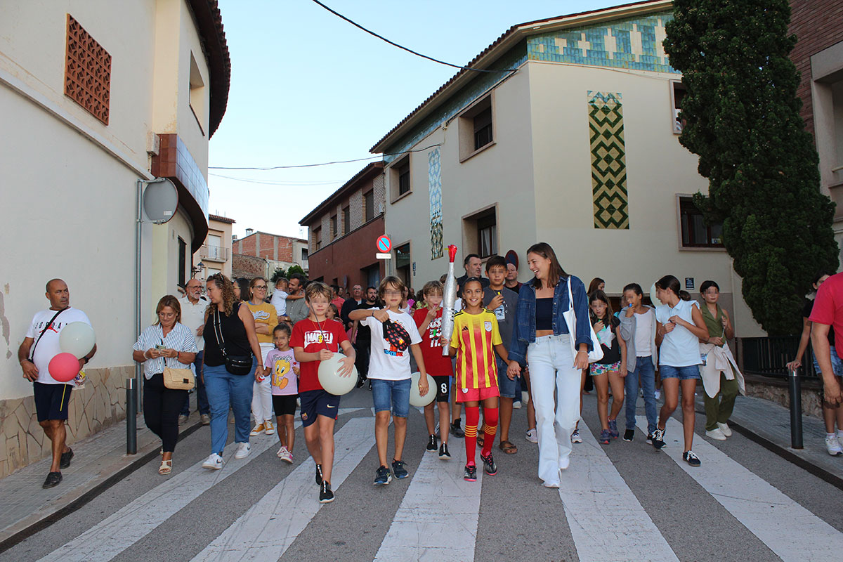Benvinguda Nuria Marques i placa nom piscina 88 