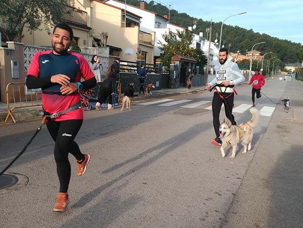 Atletisme amb gos a Sant Andreu de la Barca