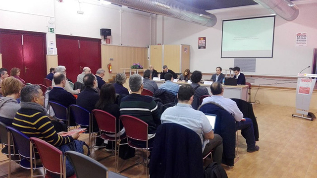La sala d’actes de CCOO a Cornellà de Llobregat va acollir una jornada per tractar la problemàtica de la mobilitat i els desplaçaments als centres de treball