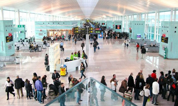 SOCIETAT: L’Aeroport Josep Tarradellas Barcelona-El Prat registra durant el febrer un augment de passatgers del 7,7%  
