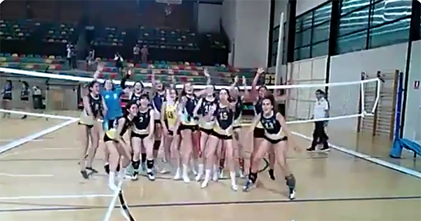 ESPORTS (VOLEIBOL): El Voleibol Sant Just assoleix l’ascens a Primera Divisió Nacional Femenina