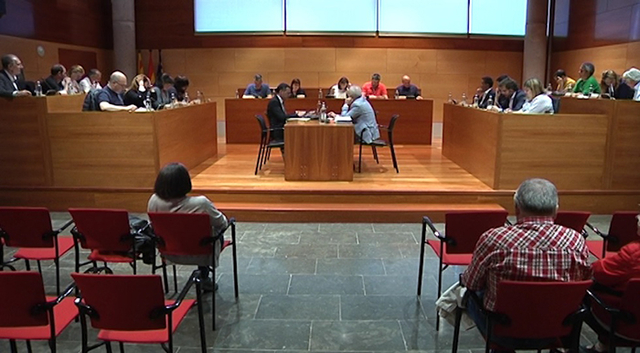 El Ple Municipal de Gavà va aprovar ahir amb els vots favorables del PSC, Cs, ERC, GSSP, CiU i l’abstenció del PP, la moció presentada pel grup municipal Gavà, Sí Se Puede a proposta de Podemos