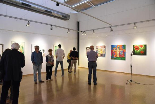 Cultura: El 32è Saló de Primavera de Sant Feliu de Llobregat presenta les obres d'una vintena d'artistes del Cercle de Belles Arts