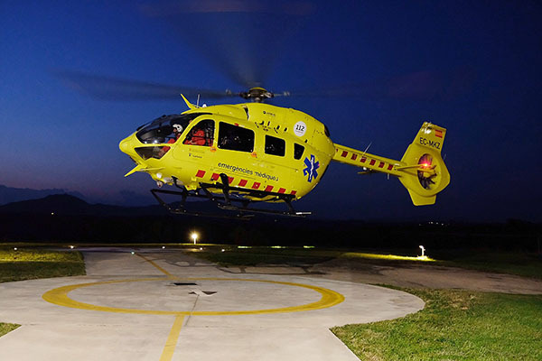SOCIETAT: L’Hospital Sant Joan de Déu ja té un vol nocturn amb l'helicòpter medicalitzat per assistir i traslladar pacients greus i crítics