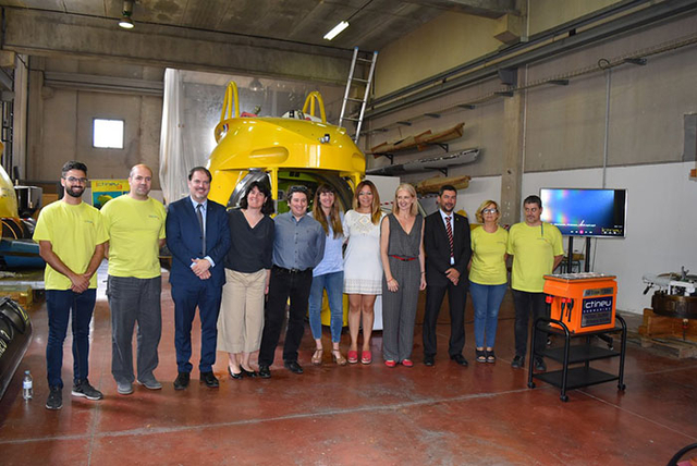 L'alcaldessa de Sant Feliu, Lídia Muñoz, va visitar l'empresa Ictineu per conèixer les novetats