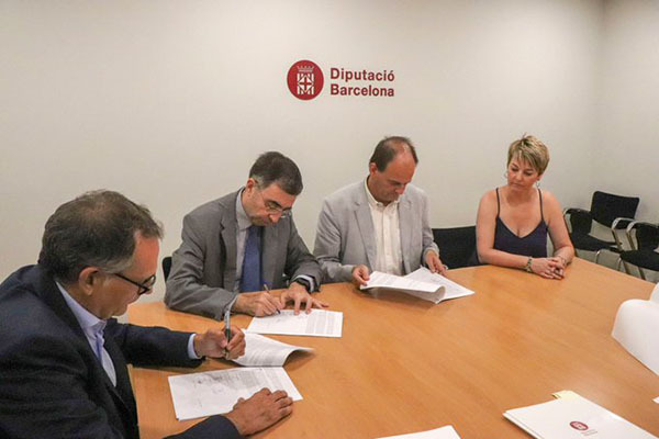 ECONOMIA: La Diputació i BBVA signen crèdits amb els ajuntaments d'Esplugues i Sant Just Desvern per uns 3,16 milions d'euros