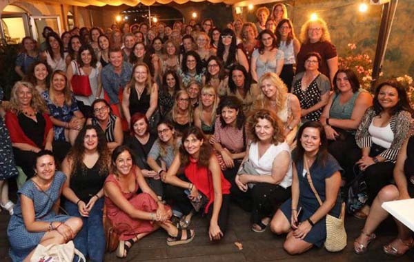 Un sopar reuneix un centenar de dones socialistes del Baix