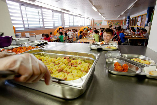 El Consell Comarcal adjudica 9.409 ajuts de menjador escolar