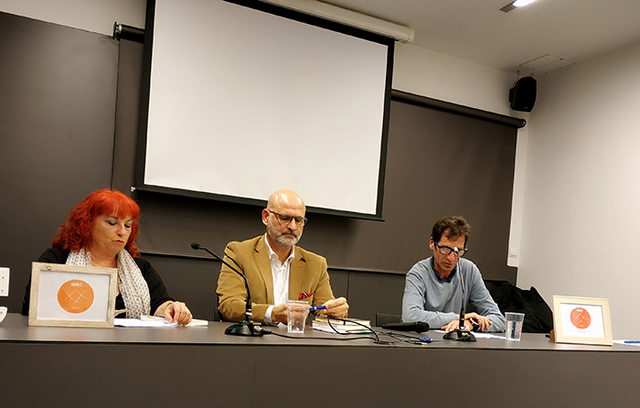 Moment de la presentació del llibre a la Sala Polivalent de la Biblioteca Can Baró de Corbera de Llobregat