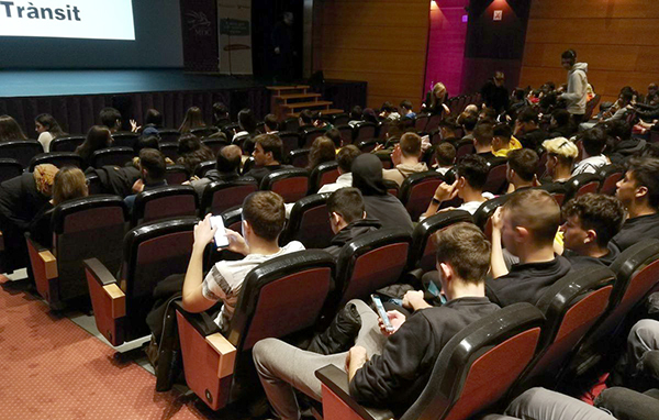  SOCIETAT: ‘Canvi de marxa’ de Fundació Mutual de Conductors alerta als joves de Cornellà de Llobregat