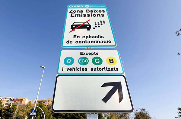 MEDI AMBIENT: Es posa en marxa l’aplicació del veto als vehicles més contaminats a la ZBE però no es multarà fins a l'abril